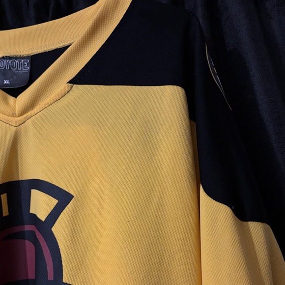 Yellow and Black Hockey Jersey - Picture 5 of 8